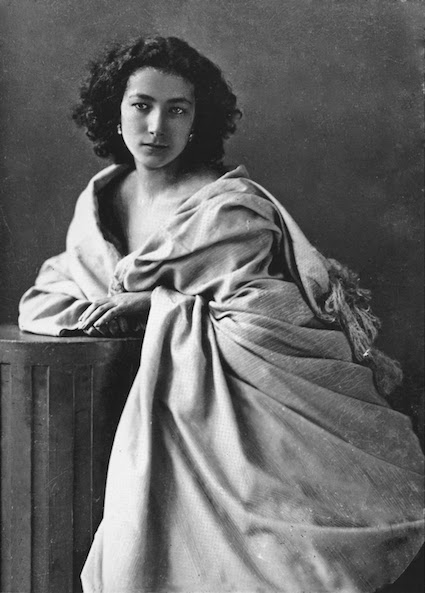 Sarah Bernhardt by Félix Nadar 2